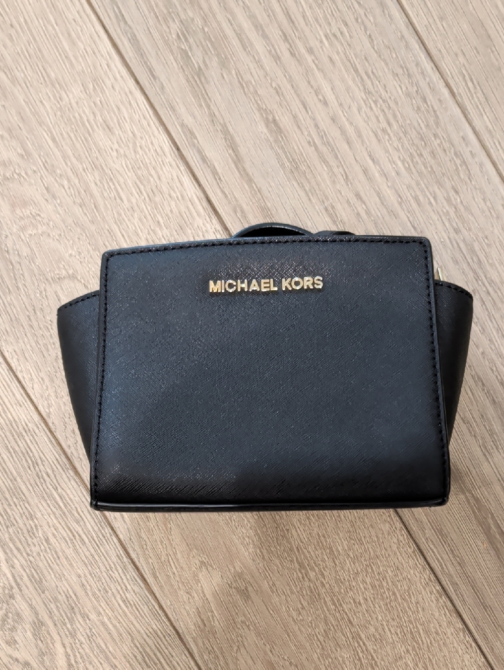 Michael Kors Black Saffiano Purse